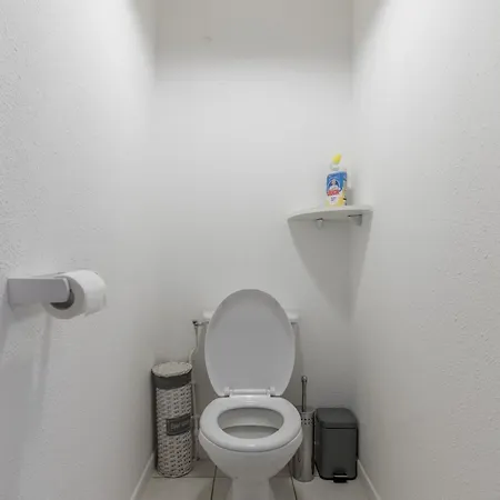 Apartment Spacieux Proche Aeroport Et Airbus *