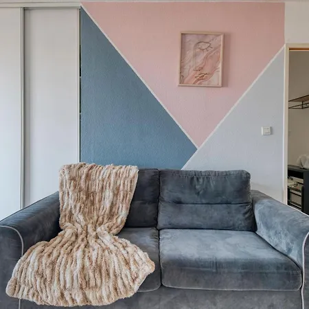 Appartement Spacieux Proche Aeroport Et Airbus *