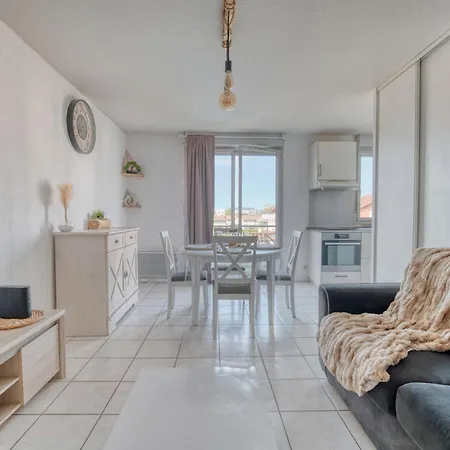 Appartement Spacieux Proche Aeroport Et Airbus