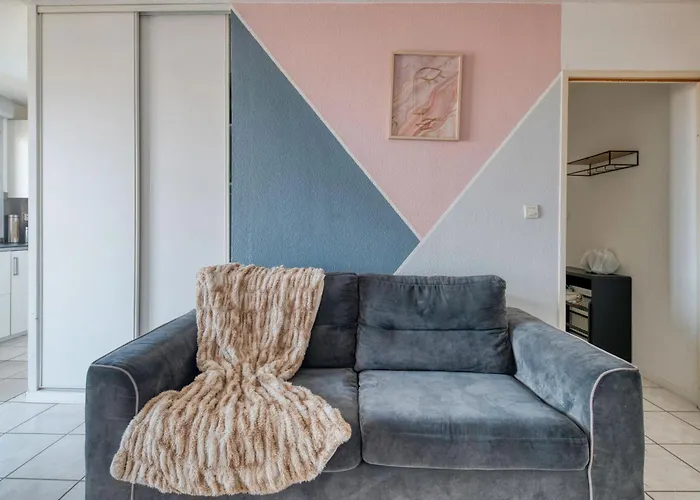 Apartment Spacieux Proche Aeroport Et Airbus *