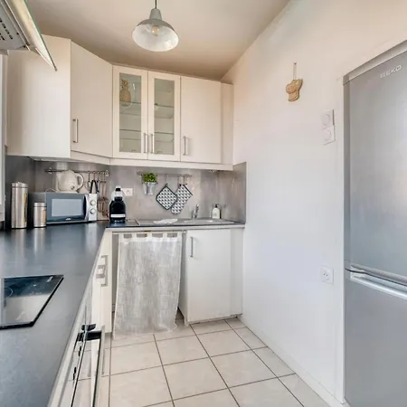 Appartamento Spacieux Proche Aéroport Et Airbus